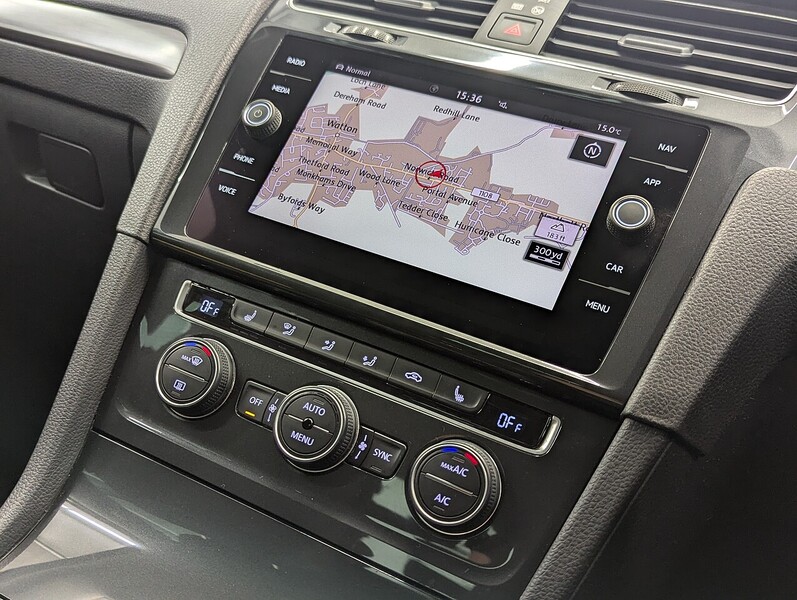 Used Volkswagen Golf 2020 for sale - 76430525: Photo 30