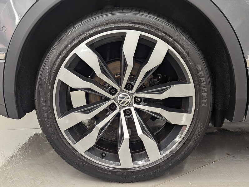 Used Volkswagen Tiguan 2019 for sale - 77129111: Photo 14