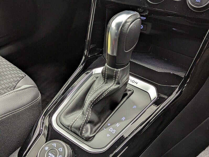 Used Volkswagen T-Roc for sale - 77817947: Photo 30