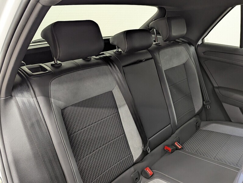 Used Volkswagen T-Roc for sale - 77817947: Photo 40