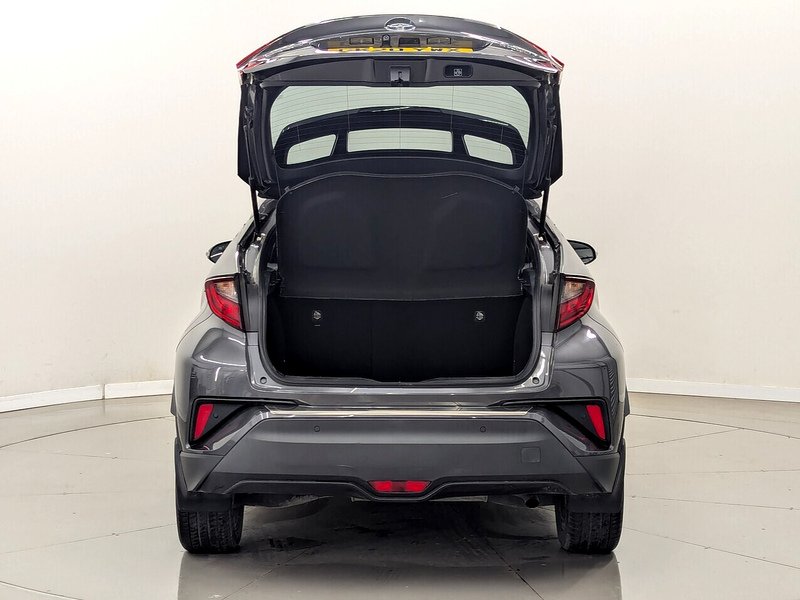 Used Toyota C-HR 2020 for sale - 76559513: Photo 4