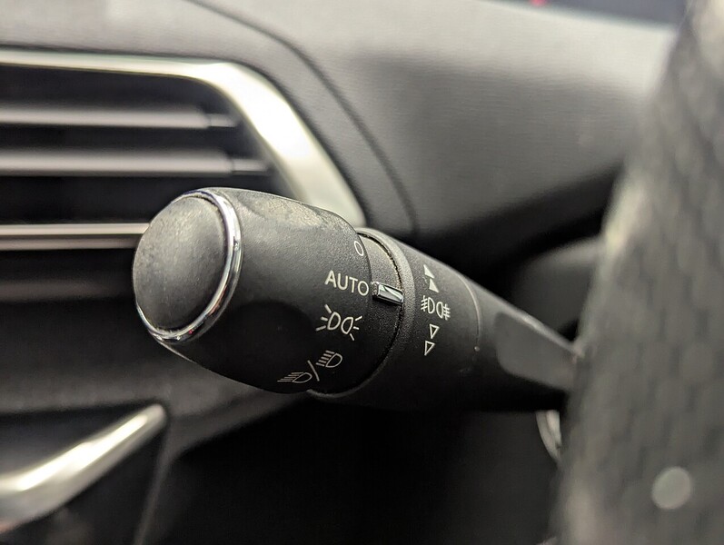 Used Peugeot 3008 2017 for sale - 77118232: Photo 30