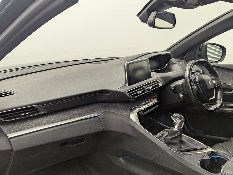 Used Peugeot 3008 2017 for sale - 77118232: Photo 32