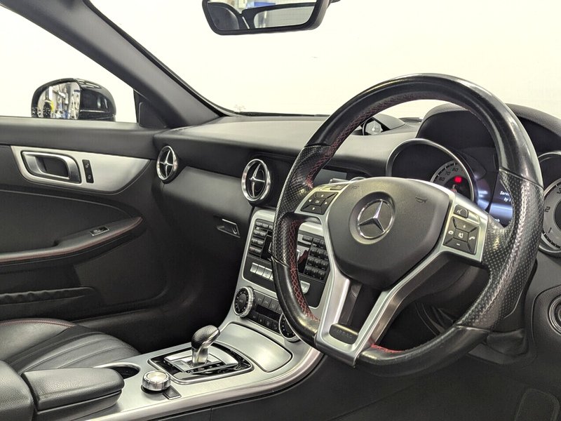 Used Mercedes-Benz SLK 2015 for sale - 75897491: Photo 3