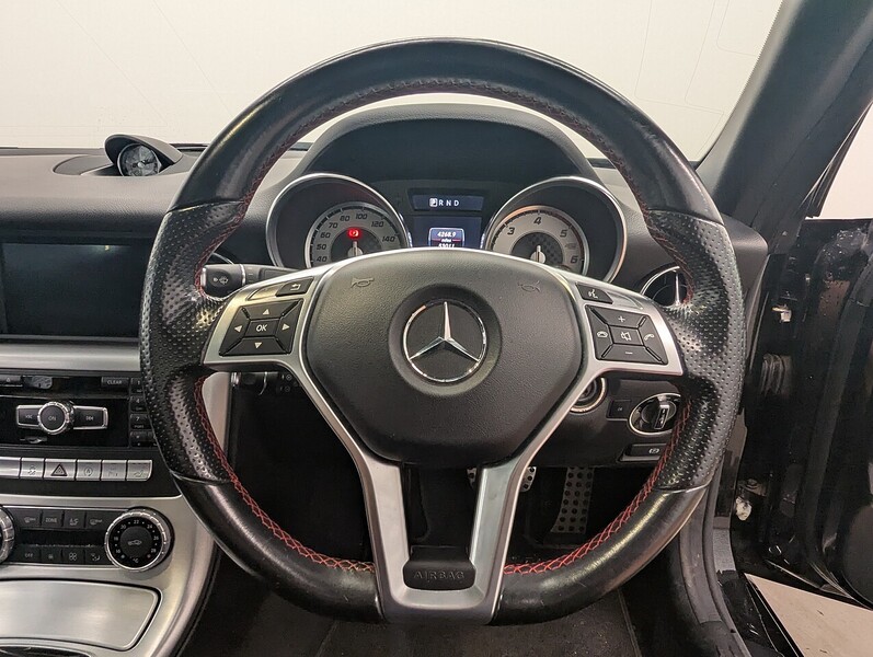 Used Mercedes-Benz SLK 2015 for sale - 75897491: Photo 35