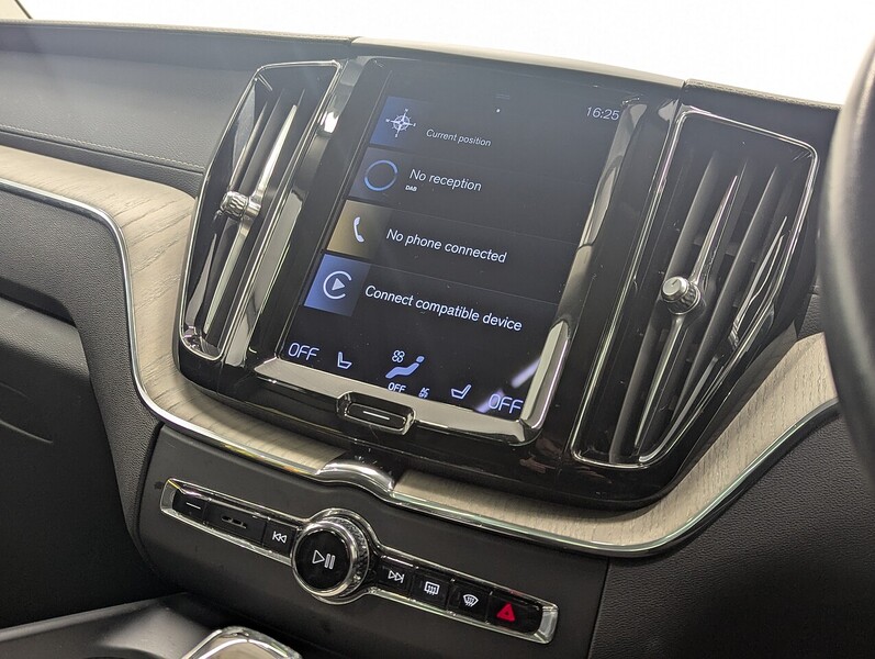 Used Volvo XC60 2021 for sale - 76736430: Photo 30