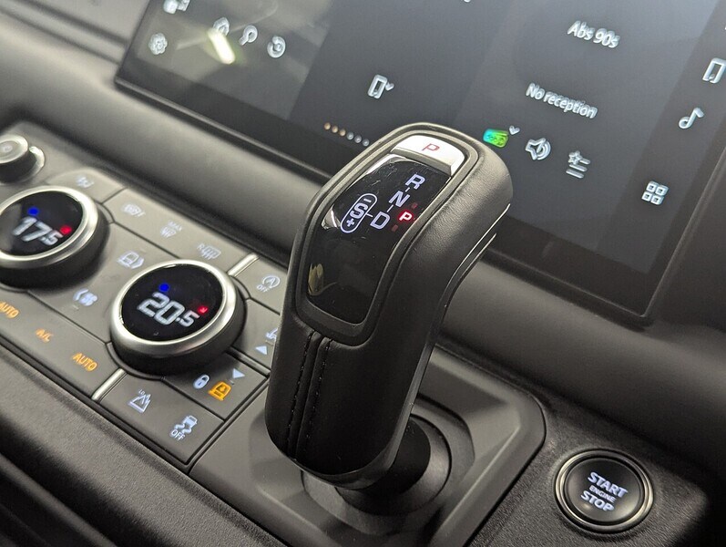 Used Land Rover Defender 90 2024 for sale - 76736472: Photo 29