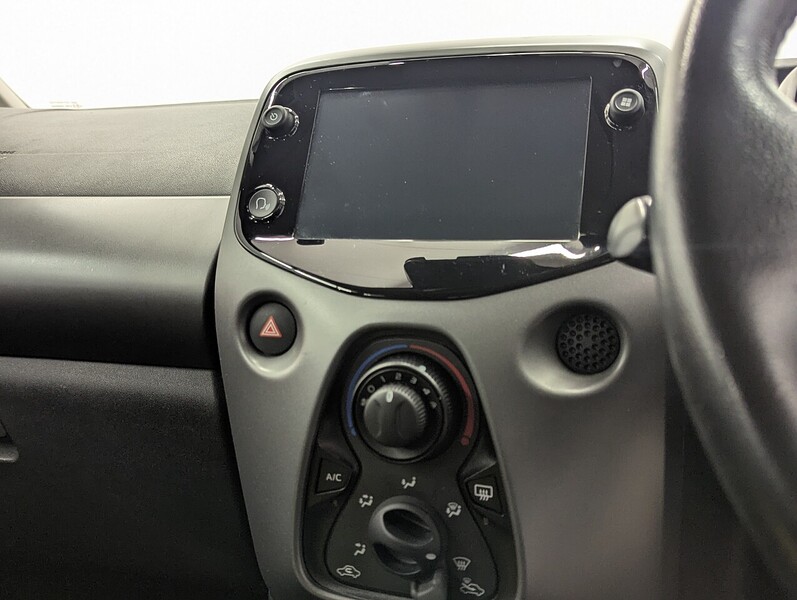 Used Toyota AYGO 2021 for sale - 76566310: Photo 31