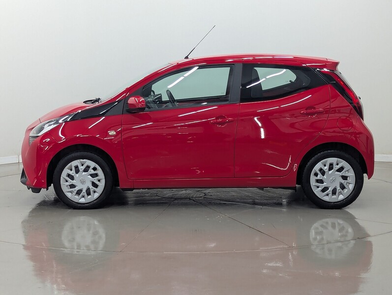 Used Toyota AYGO 2021 for sale - 76566310: Photo 8