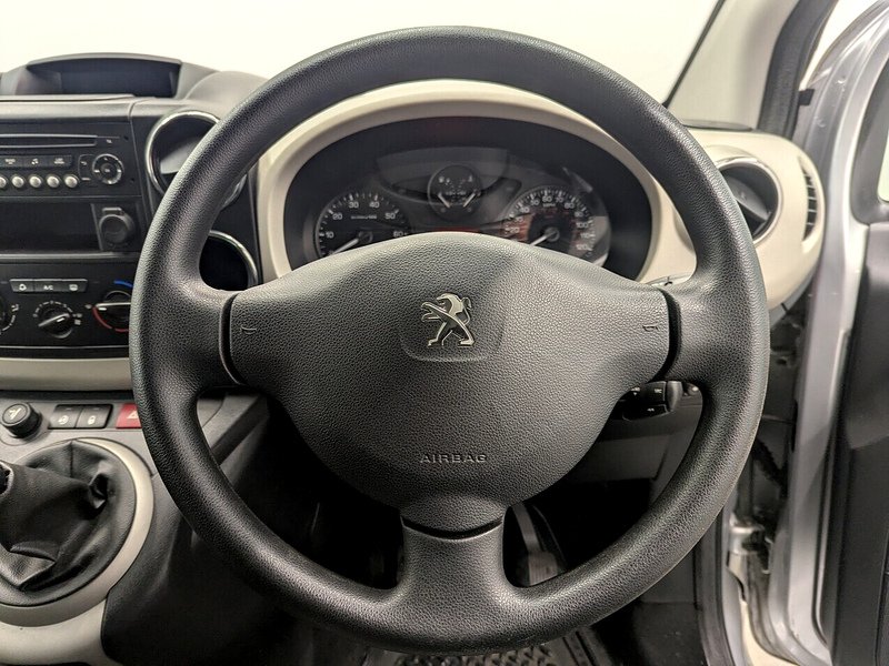 Used Peugeot Partner Tepee 2014 for sale - 76628632: Photo 3