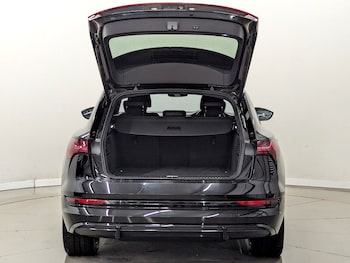 Used Audi e-tron 2022 for sale - 78402063: Photo