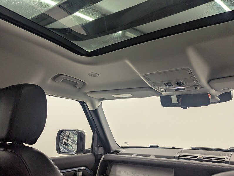 Used Land Rover Defender 110 2021 for sale - 76536298: Photo 24