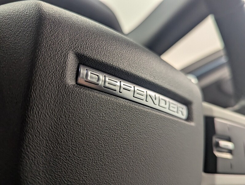 Used Land Rover Defender 110 2021 for sale - 76536298: Photo 32