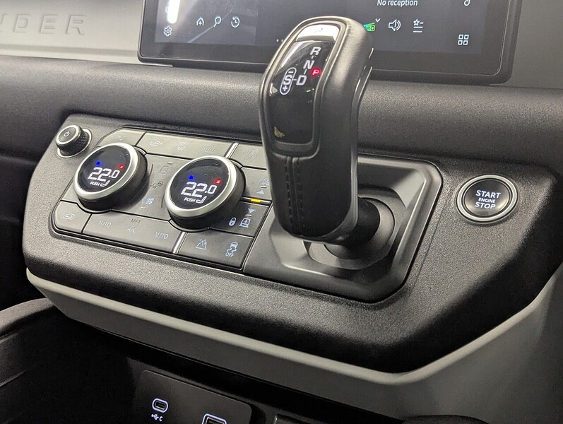 Used Land Rover Defender 110 2021 for sale - 76536298: Photo 40