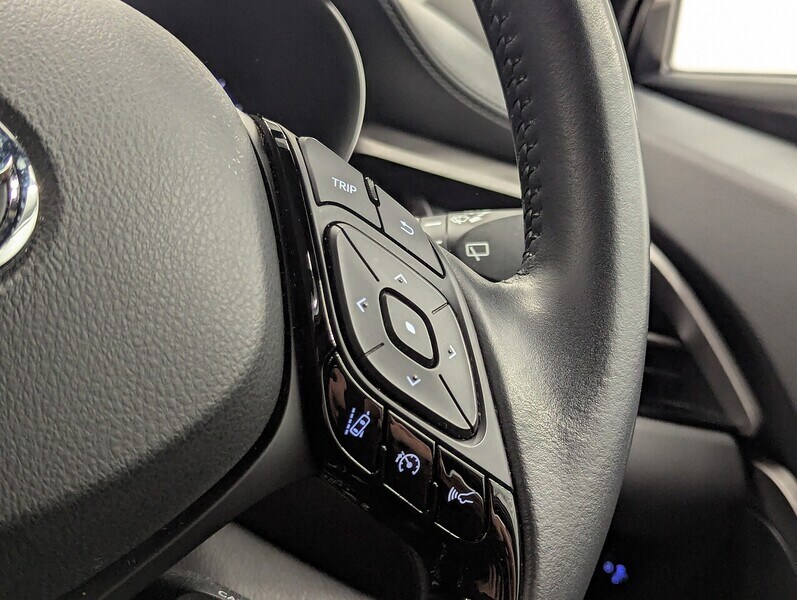 Used Toyota C-HR 2022 for sale - 75932455: Photo 40