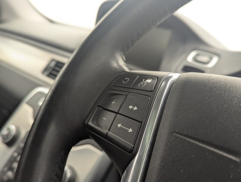 Used Volvo V70 2013 for sale - 76986532: Photo 22