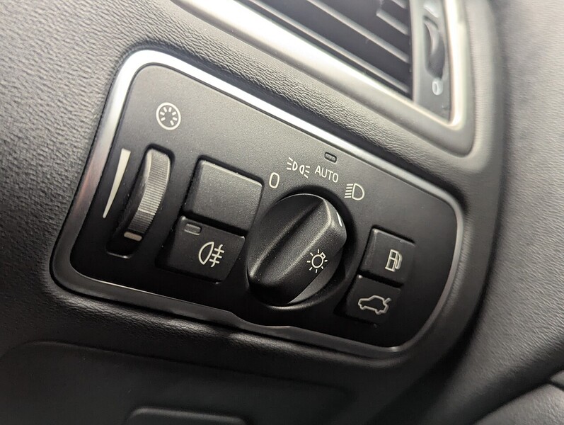 Used Volvo V70 2013 for sale - 76986532: Photo 30