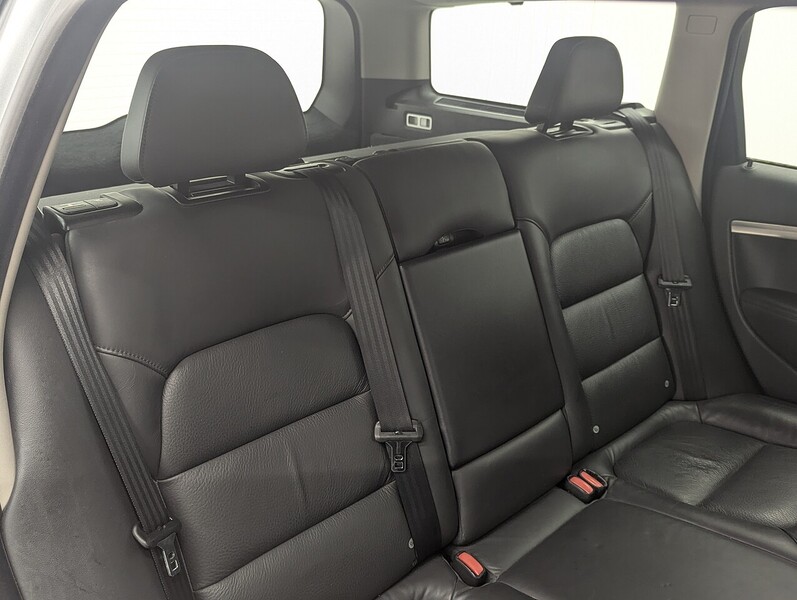 Used Volvo V70 2013 for sale - 76986532: Photo 42