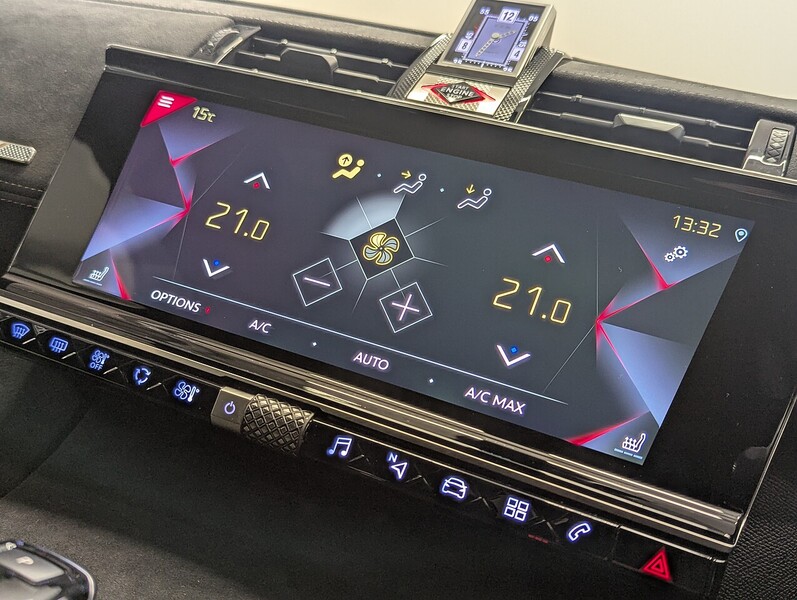 Used DS Automobiles DS 7 Crossback 2021 for sale - 76263814: Photo 43