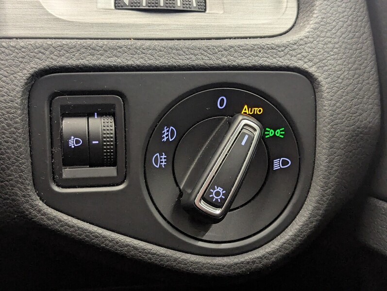 Used Volkswagen Golf 2016 for sale - 77640144: Photo 24