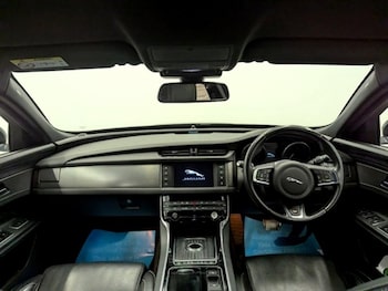 Used Jaguar XF 2017 for sale - 77379229: Photo