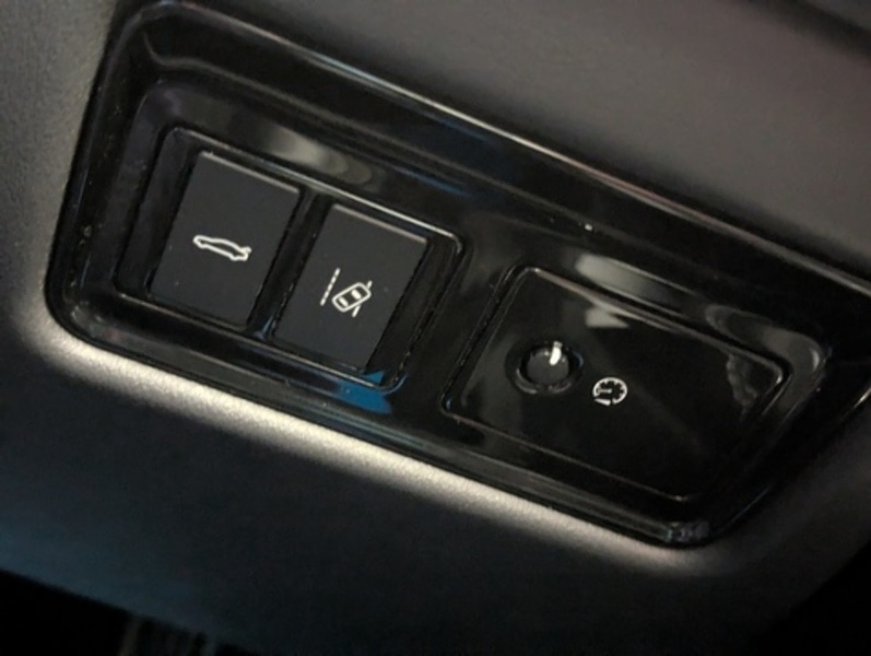 Used Jaguar XF 2017 for sale - 77379229: Photo 44