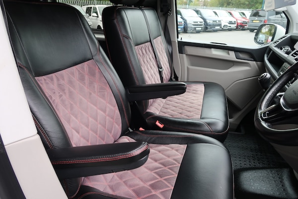Used Volkswagen Transporter 2019 for sale - 76286858: Photo 2