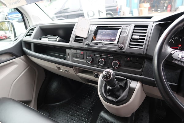 Used Volkswagen Transporter 2019 for sale - 76286858: Photo 6
