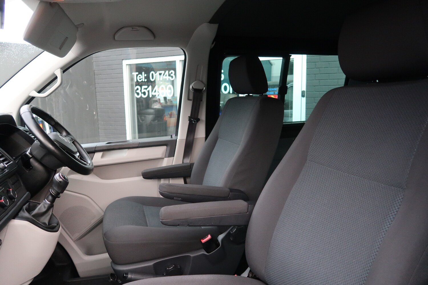 Used Volkswagen Transporter 2018 for sale - 76554073: Photo 4