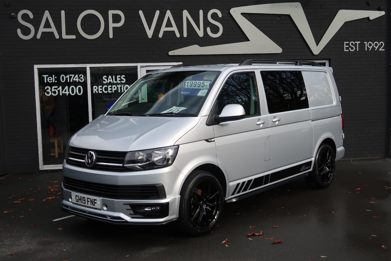 Used Volkswagen Transporter 2019 for sale - 76320780: Photo 1