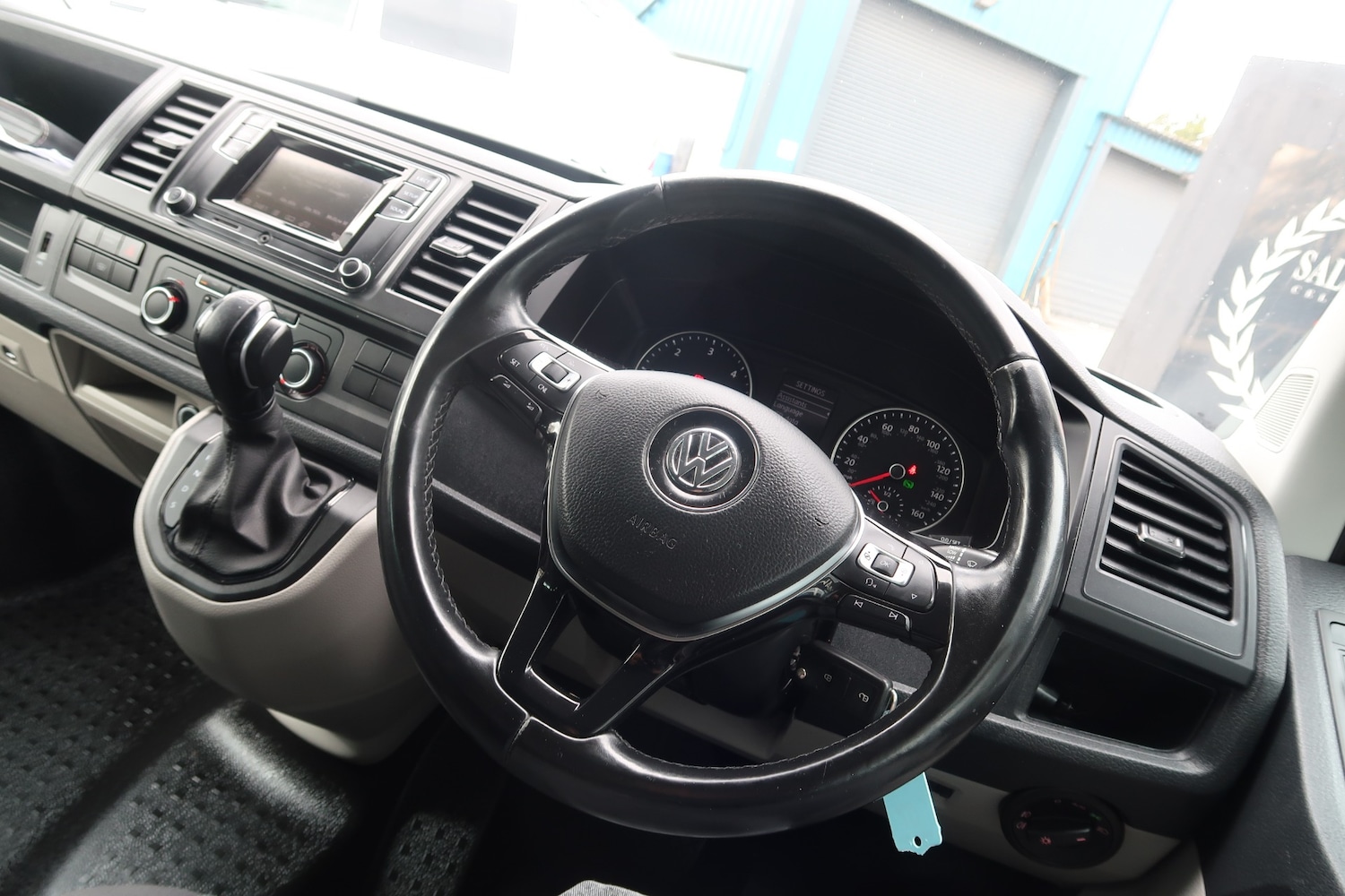 Used Volkswagen Transporter 2018 for sale - 77997794: Photo 13