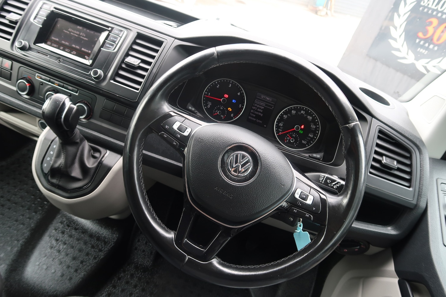 Used Volkswagen Transporter 2018 for sale - 77997794: Photo 3