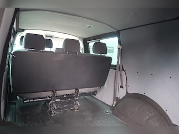 Used Volkswagen Transporter 2018 for sale - 77997794: Photo