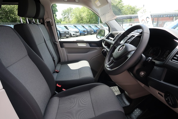 Used Volkswagen Transporter 2019 for sale - 74840303: Photo 15