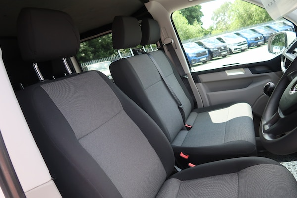 Used Volkswagen Transporter 2019 for sale - 74840303: Photo 16