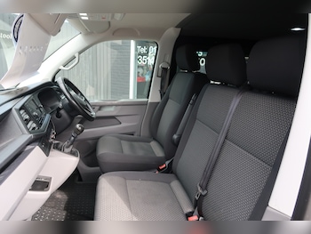 Used Volkswagen Transporter 2021 for sale - 78012309: Photo