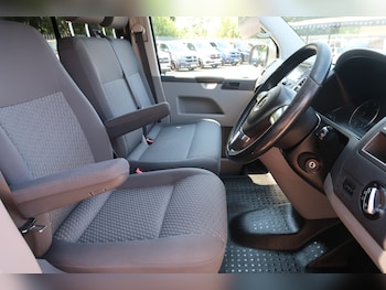 Used Volkswagen Transporter 2013 for sale - 79153796: Photo