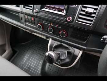 Used Volkswagen Transporter 2017 for sale - 73302926: Photo