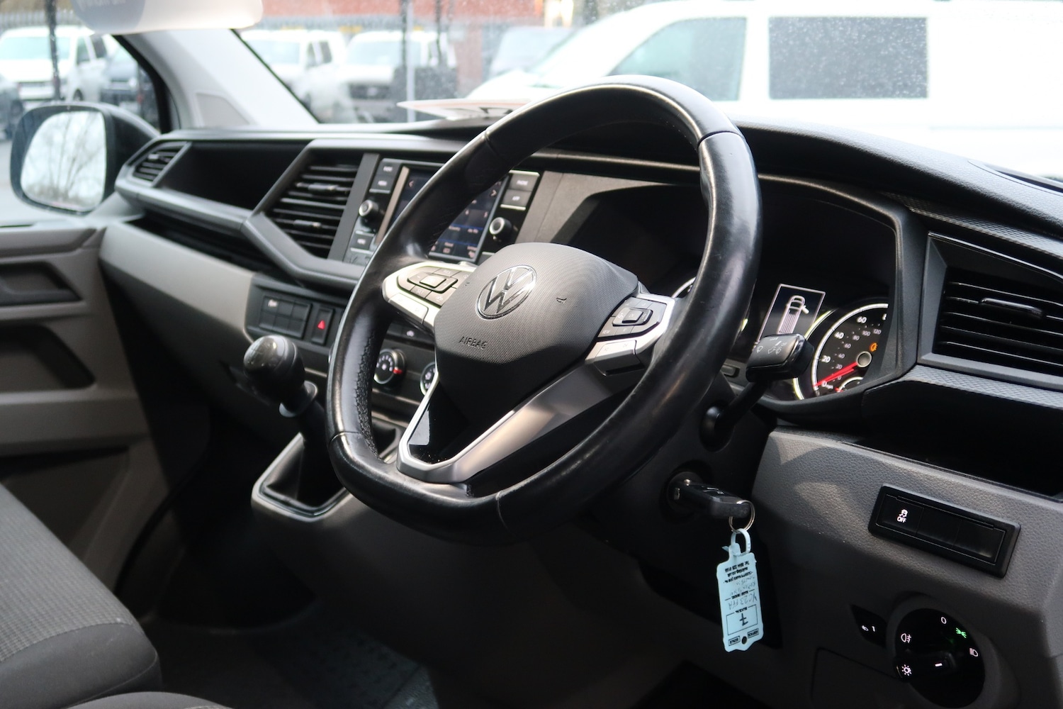 Used Volkswagen Transporter 2023 for sale - 77297112: Photo 12