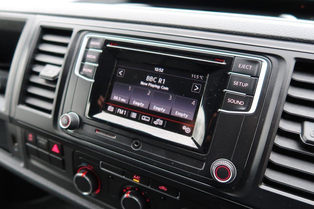 Used Volkswagen Transporter 2017 for sale - 77417380: Photo 8