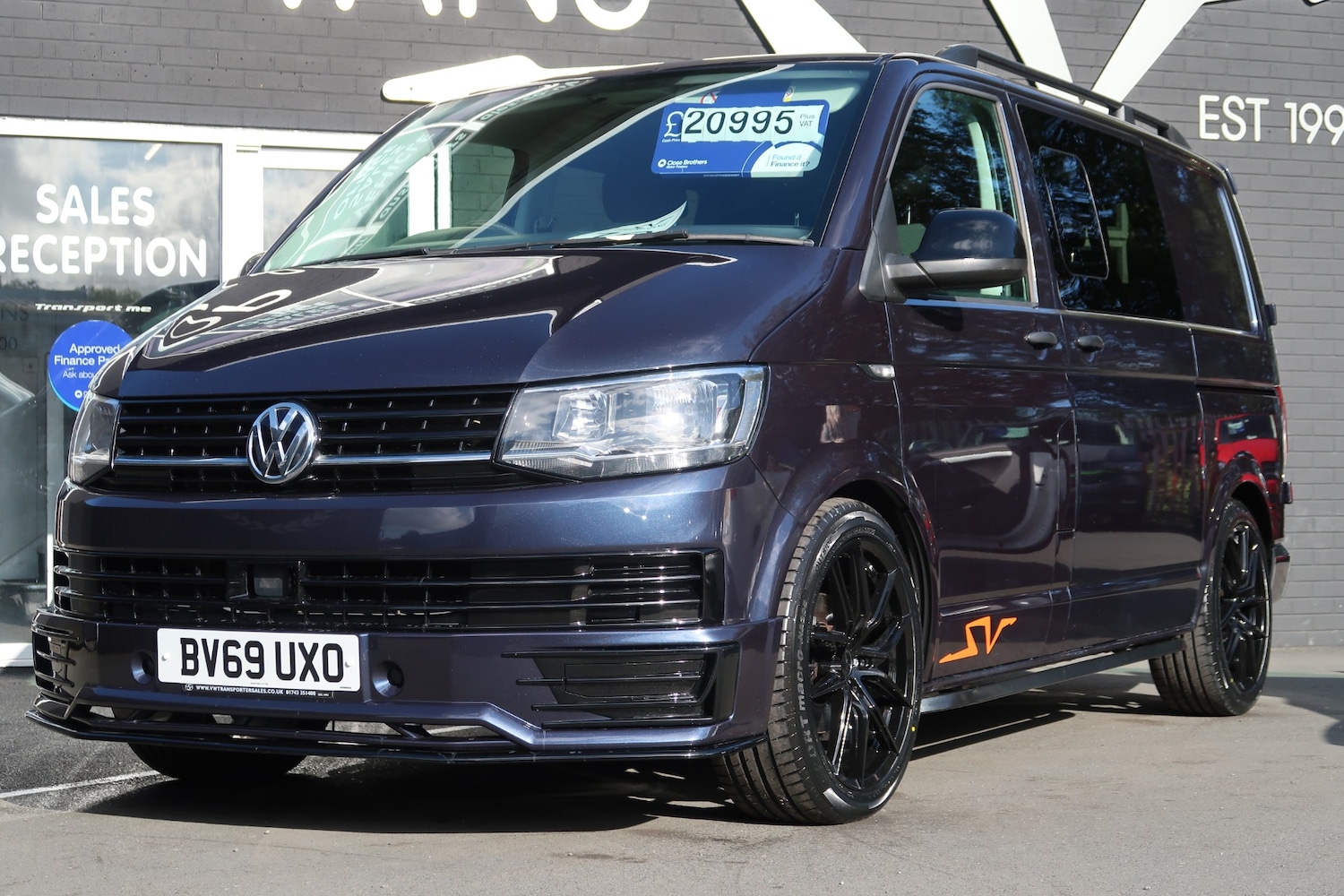 Used Volkswagen Transporter 2019 for sale - 75969152: Photo 2