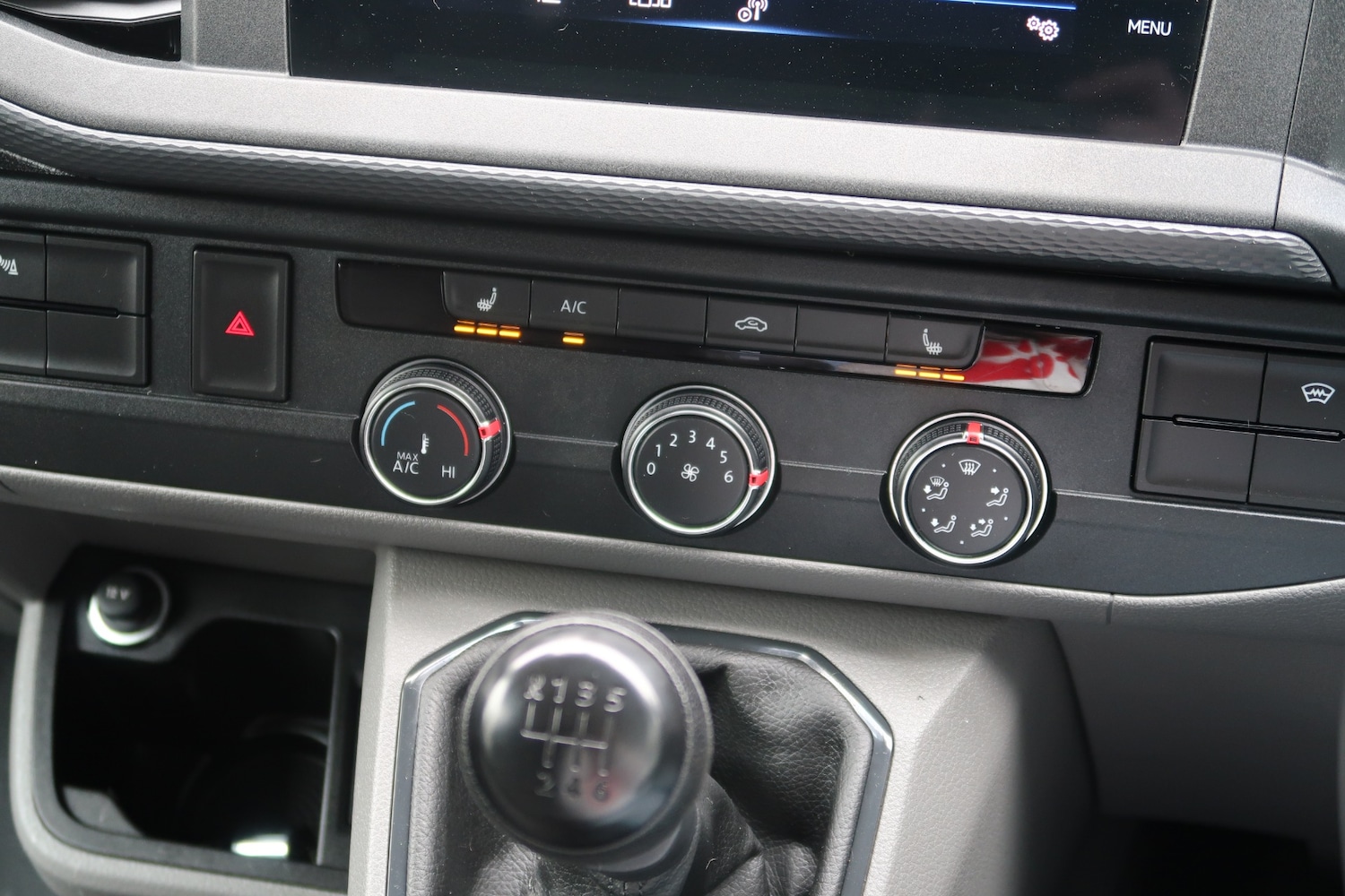 Used Volkswagen Transporter 2024 for sale - 77962359: Photo 12