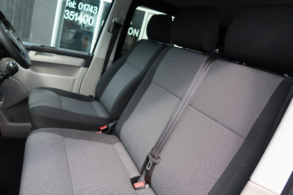 Used Volkswagen Transporter 2018 for sale - 74602490: Photo 14