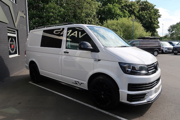 Used Volkswagen Transporter 2018 for sale - 74602490: Photo 2