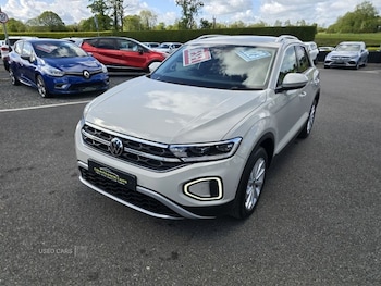 Used Volkswagen T-Roc 2023 for sale - 78602487: Photo