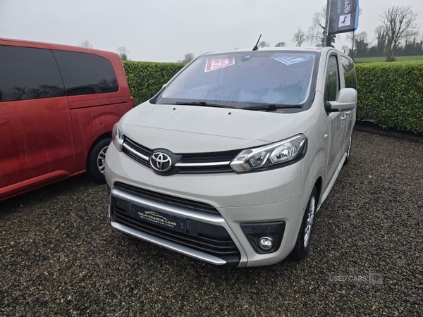 Used Toyota PROACE CITY Verso 2017 for sale - 76802735: Photo 1