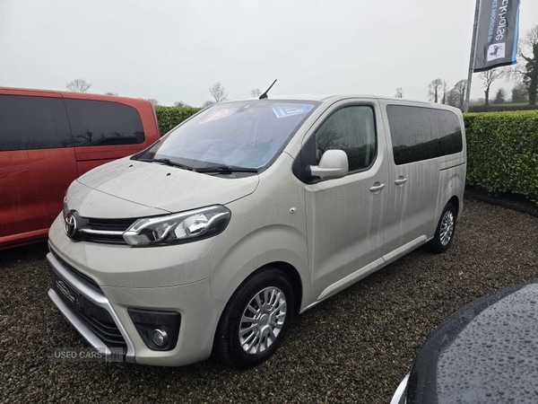 Used Toyota PROACE CITY Verso 2017 for sale - 76802735: Photo 2
