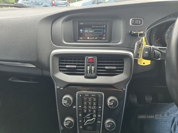 Used Volvo V40 2018 for sale - 77941209: Photo 12