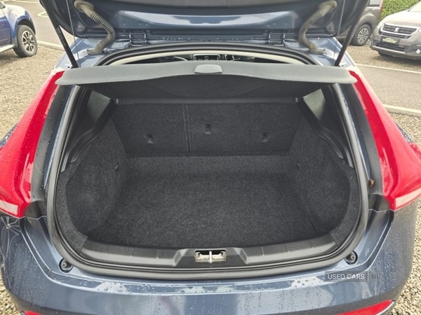 Used Volvo V40 2018 for sale - 77941209: Photo 9