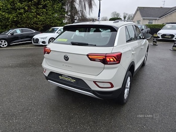 Used Volkswagen T-Roc 2023 for sale - 77538845: Photo